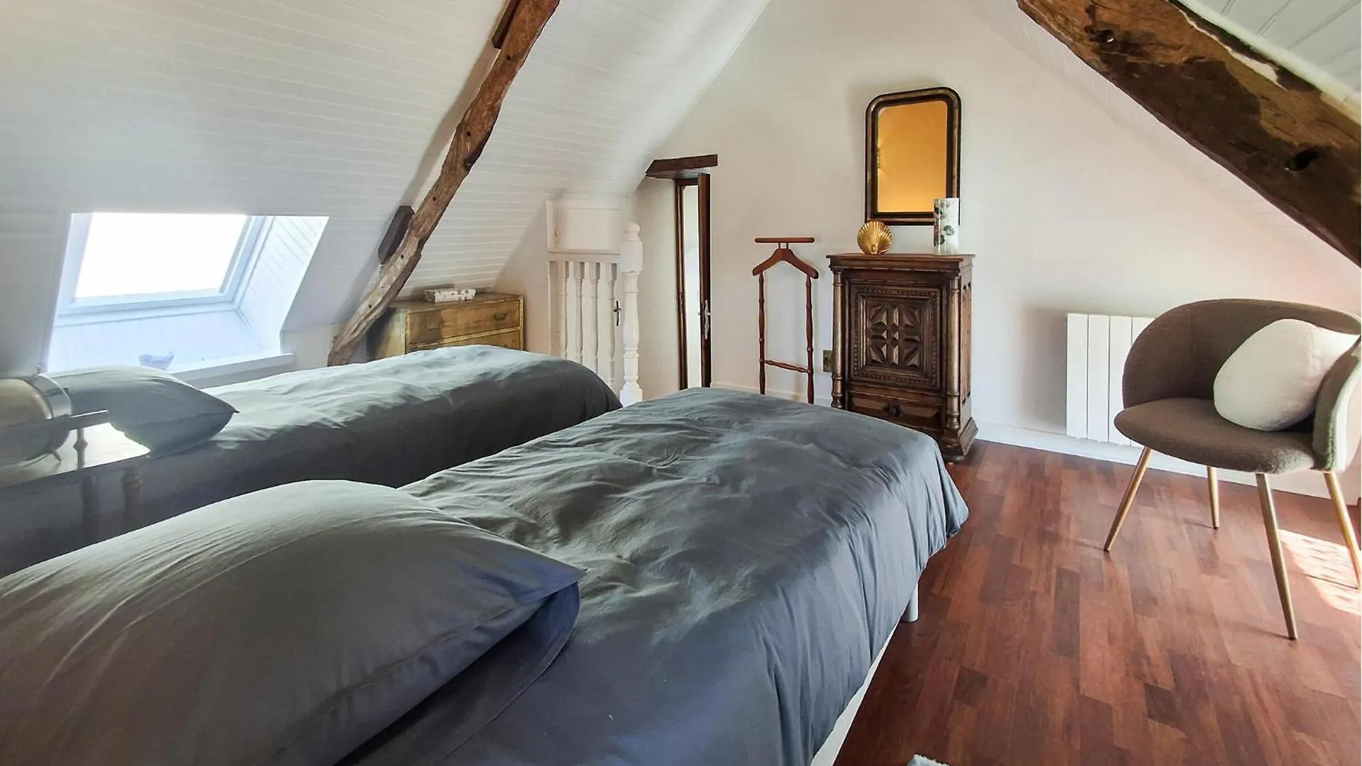 2 Bedroom Stunning Home In Caden Franciaország